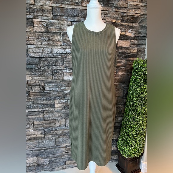 Nine West Green Ribbed Halter Midi Dress - Picture 5 of 10